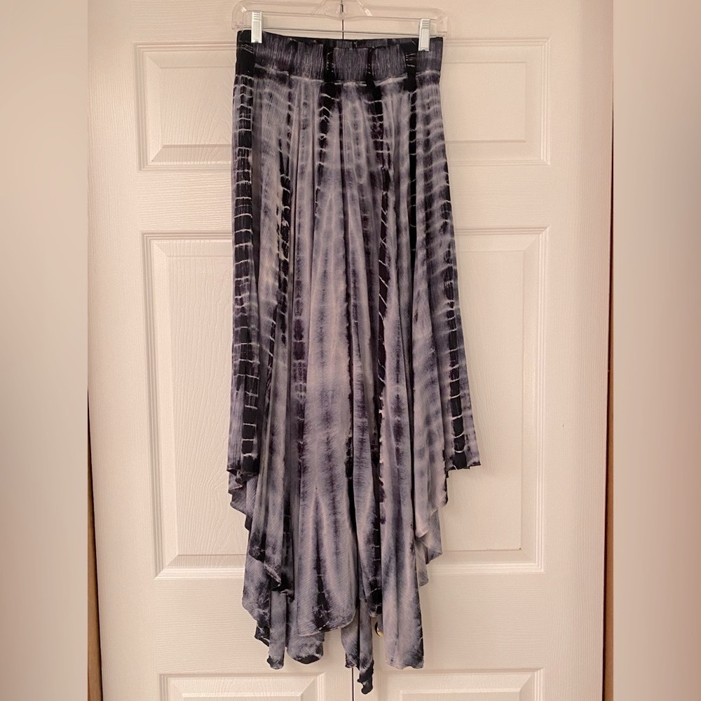 NWT Anthropologie Asymmetrical Tie-Dye Skirt in Black and Gray